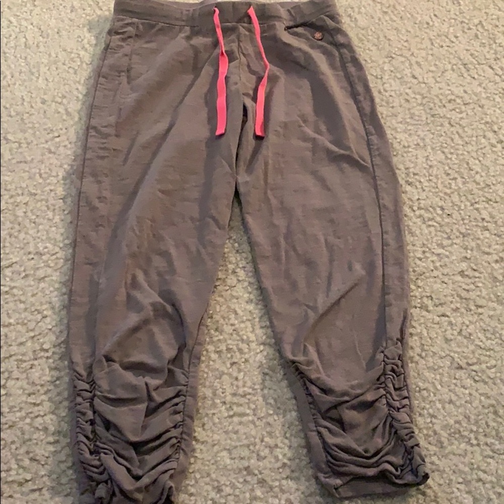 Matilda Jane, size 8 Capri leggings
